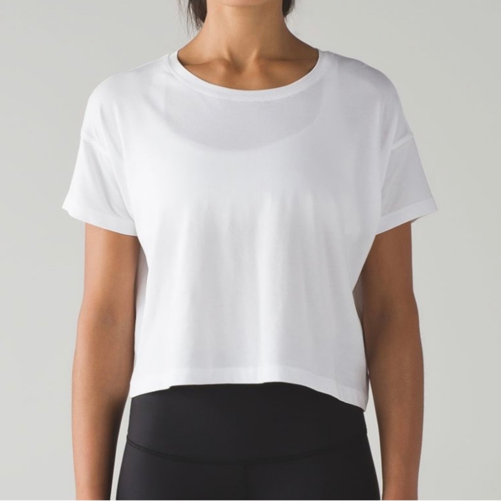 White Lululemon cropped T-shirt